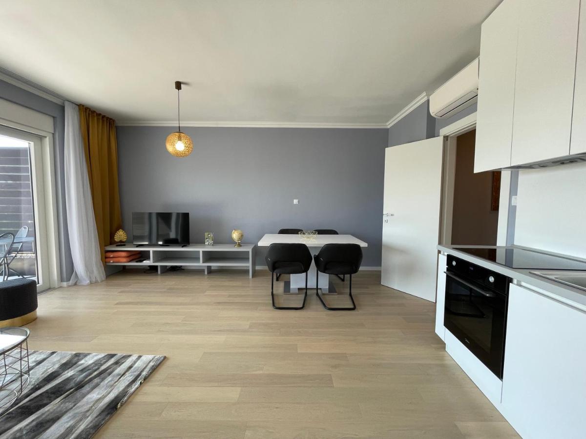 Lux Nanea Apartment 克尔克 外观 照片